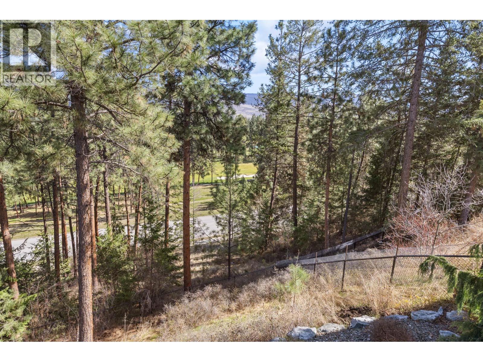 2149 Capistrano Drive, Kelowna, British Columbia  V1V 2A3 - Photo 23 - 10381122