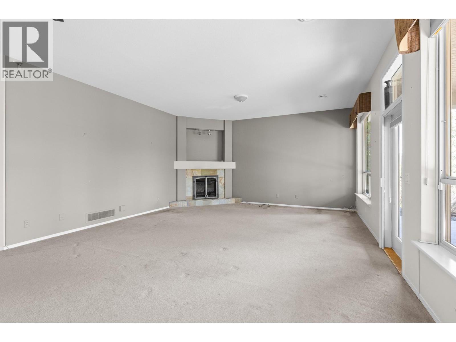 2149 Capistrano Drive, Kelowna, British Columbia  V1V 2A3 - Photo 35 - 10381122