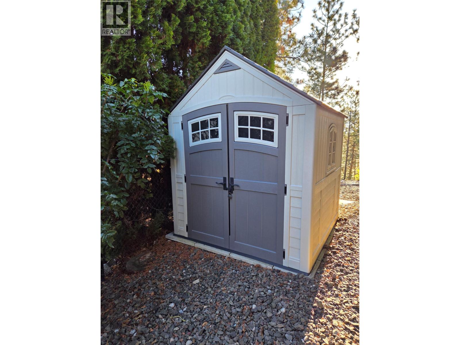 2149 Capistrano Drive, Kelowna, British Columbia  V1V 2A3 - Photo 45 - 10381122