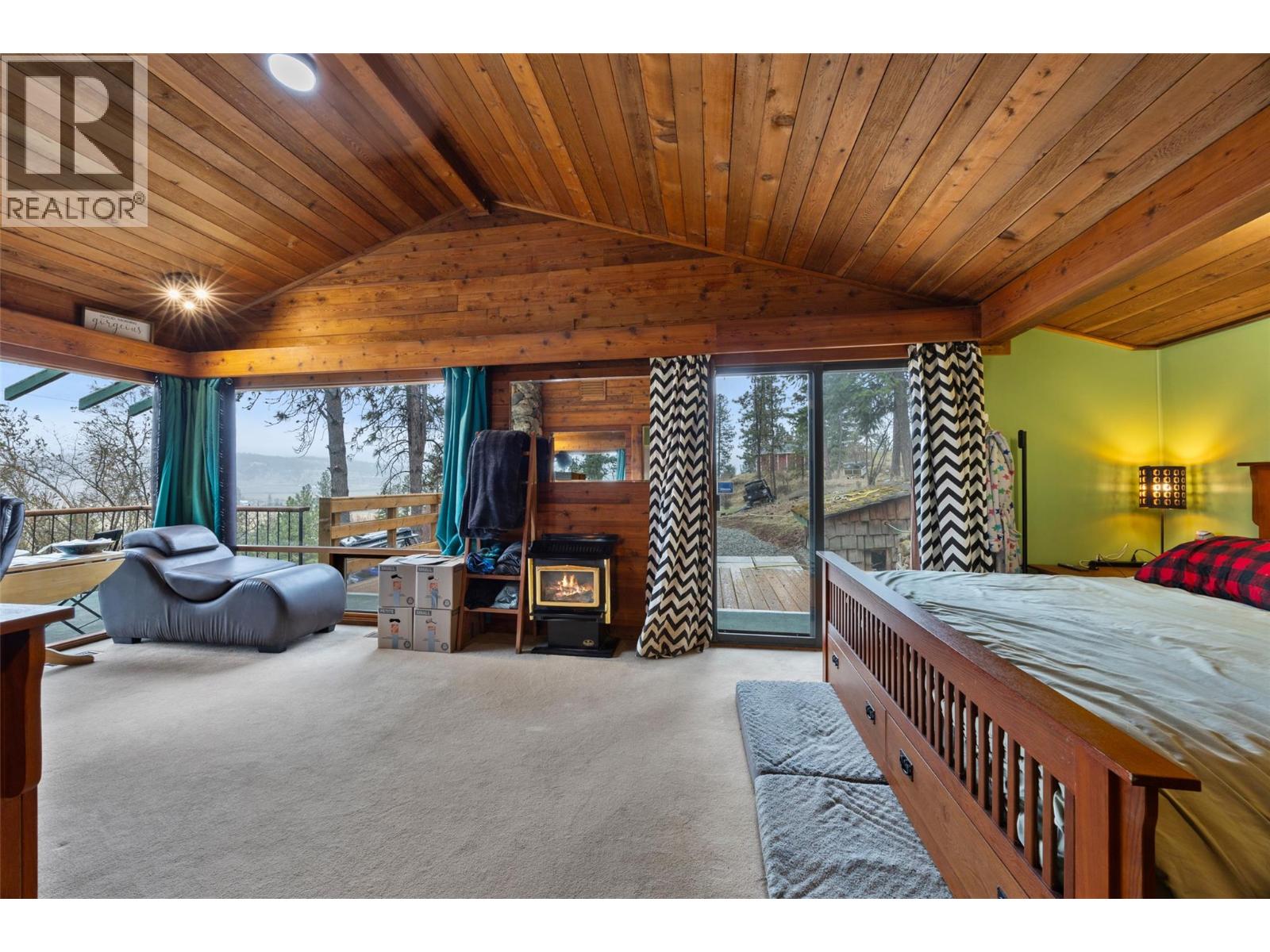 7050 Westsyde Road, Kamloops, British Columbia  V2C 1Z3 - Photo 14 - 10381910