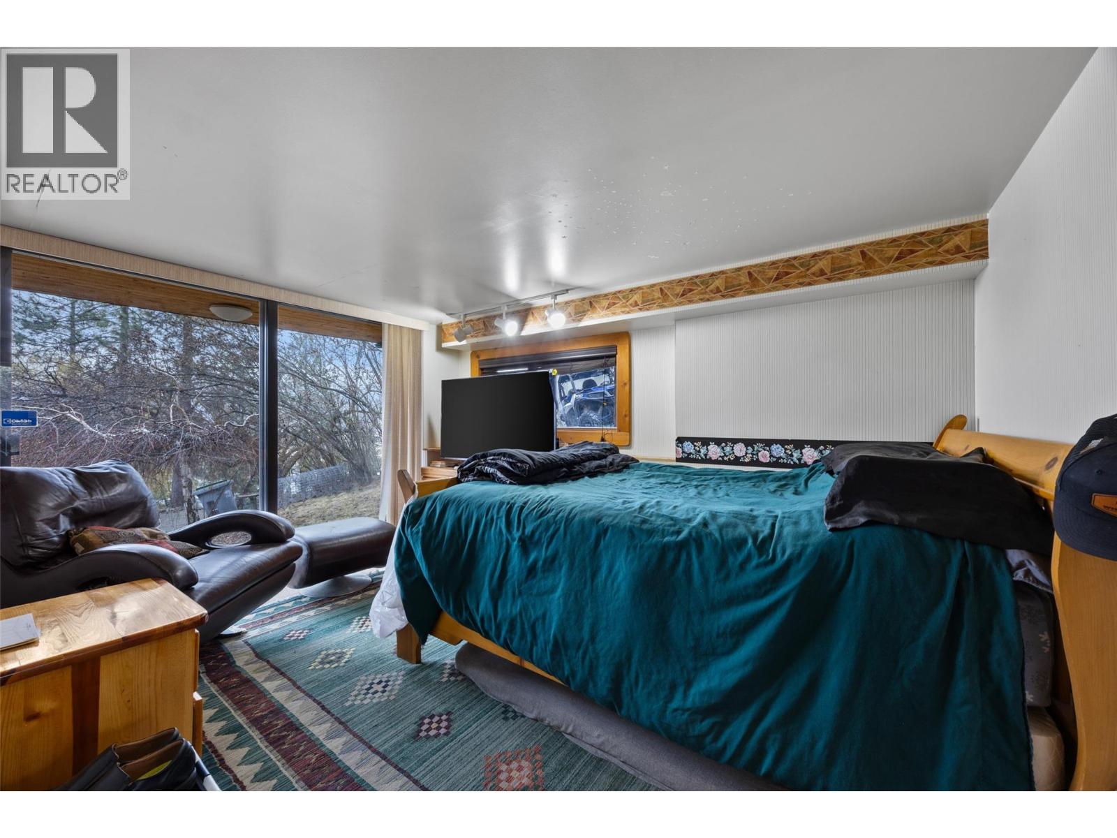 7050 Westsyde Road, Kamloops, British Columbia  V2C 1Z3 - Photo 19 - 10381910