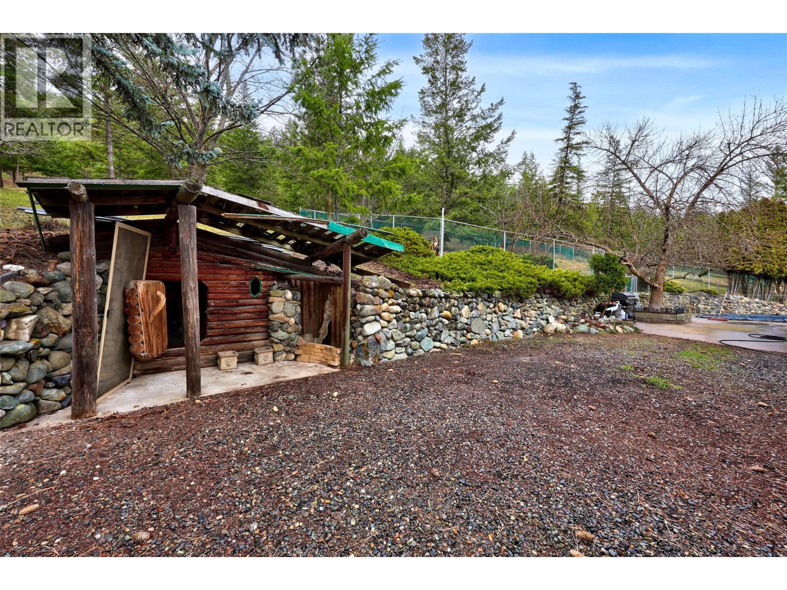 7050 Westsyde Road, Kamloops, British Columbia  V2C 1Z3 - Photo 32 - 10381910