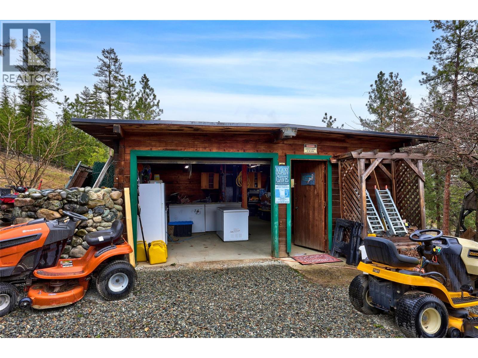 7050 Westsyde Road, Kamloops, British Columbia  V2C 1Z3 - Photo 35 - 10381910