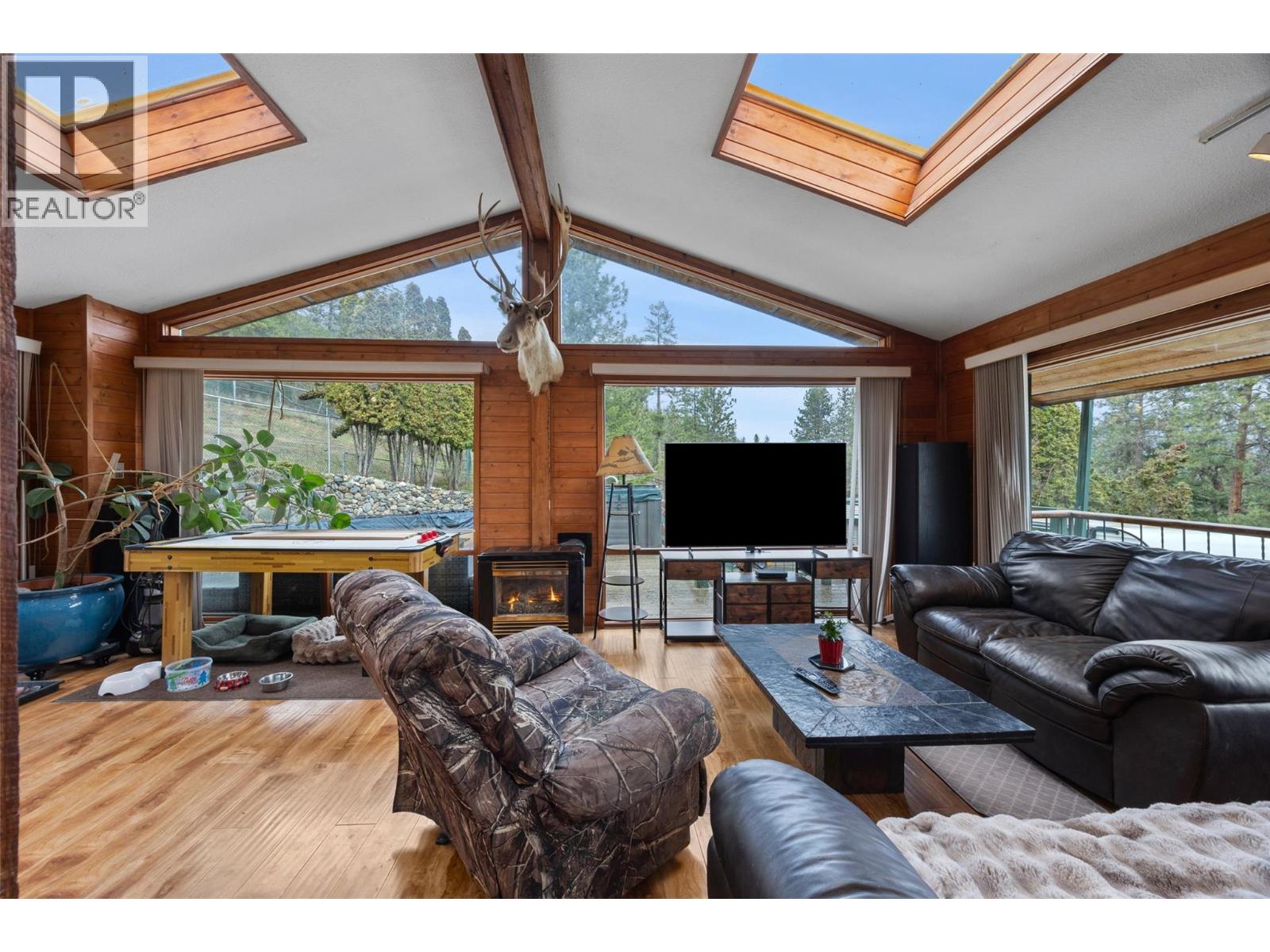 7050 Westsyde Road, Kamloops, British Columbia  V2C 1Z3 - Photo 7 - 10381910