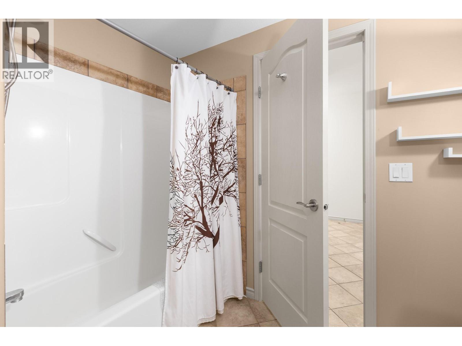 663 Denali Court Unit# 358, Kelowna, British Columbia  V1V 2R4 - Photo 9 - 10381843