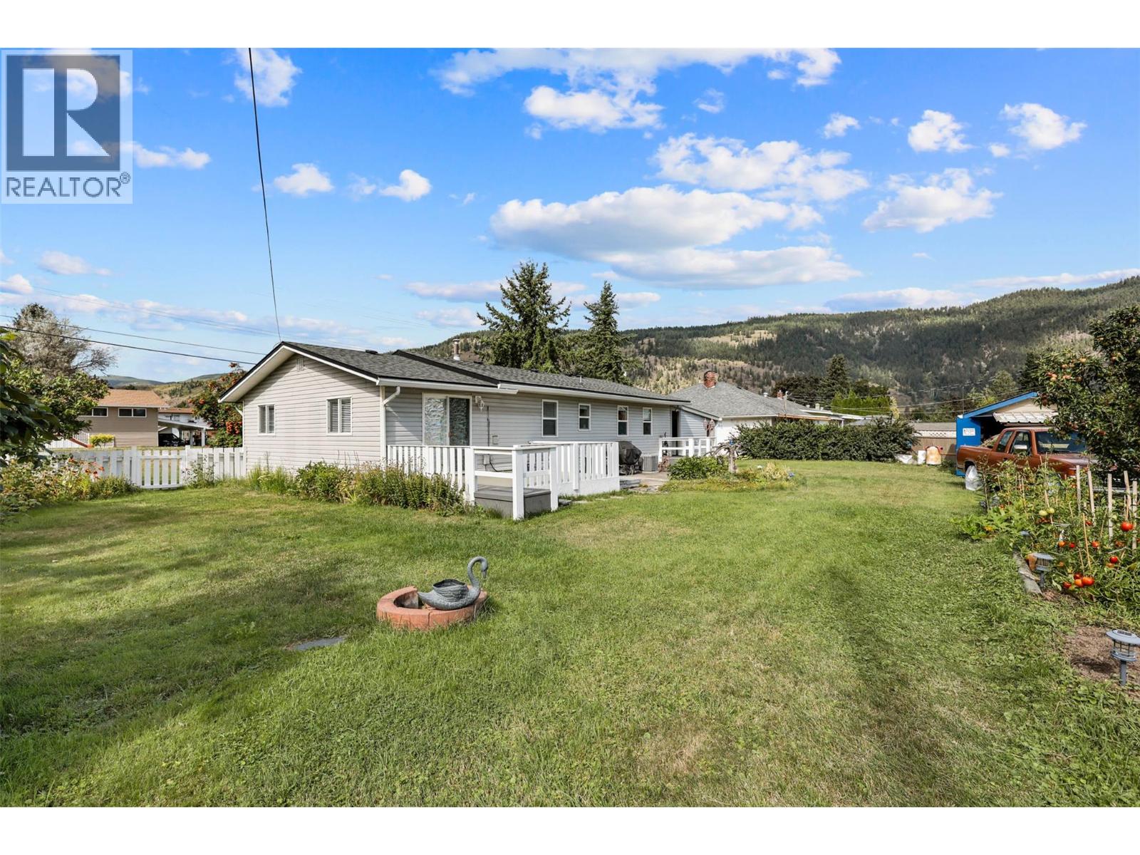 315 Pine Street, Chase, British Columbia  V0E 1M0 - Photo 29 - 10381557