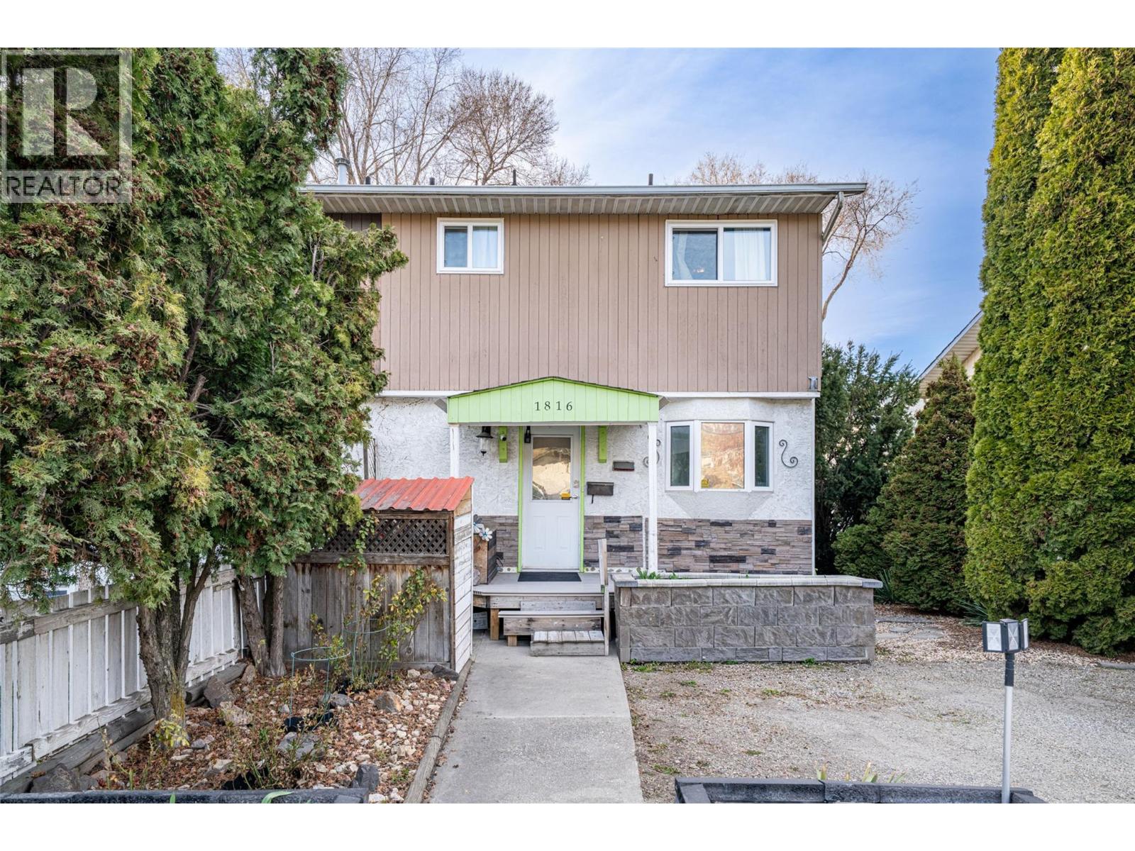 1816 43 Street, Vernon, British Columbia  V1T 6W8 - Photo 2 - 10381354