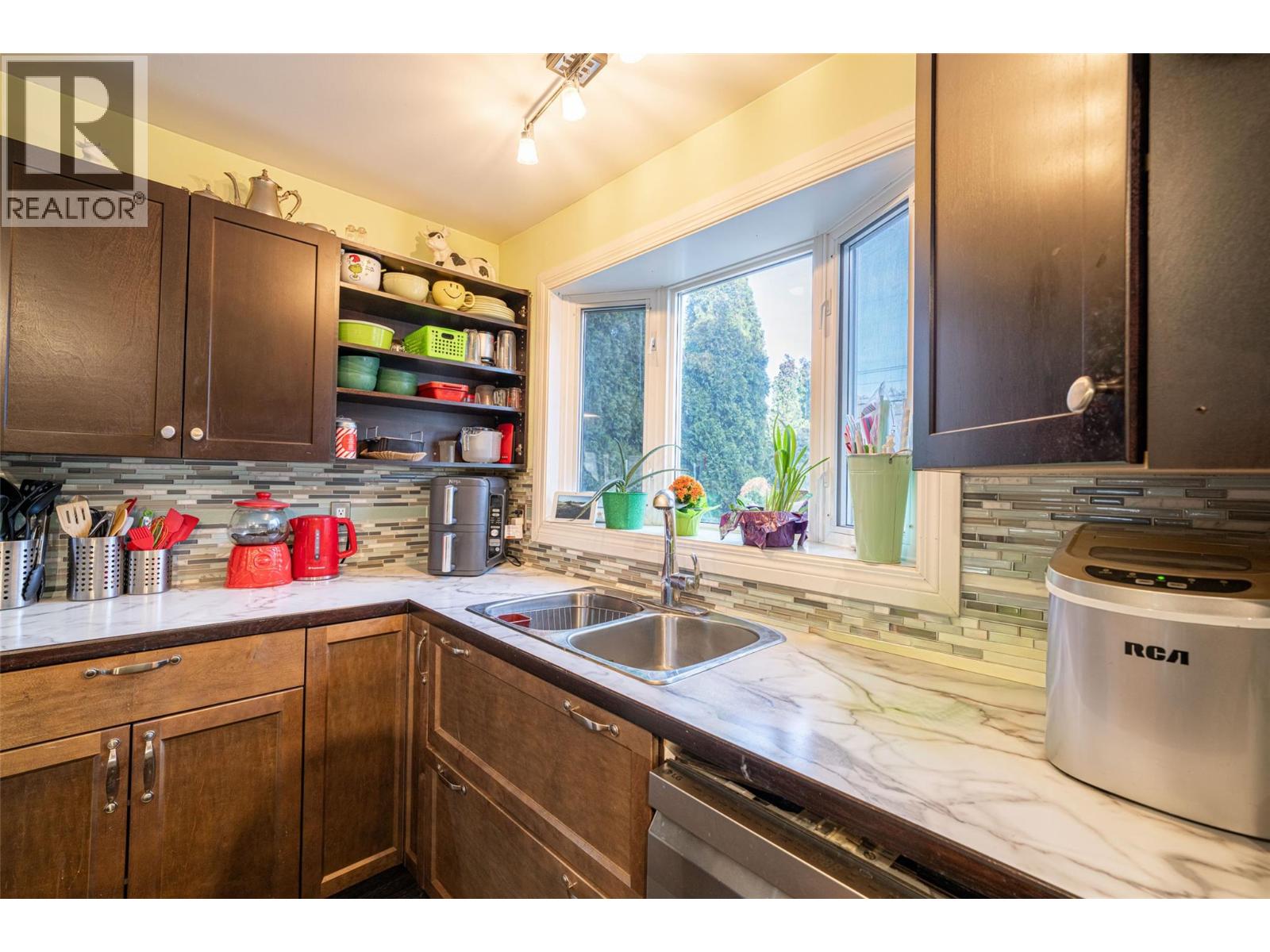 1816 43 Street, Vernon, British Columbia  V1T 6W8 - Photo 7 - 10381354