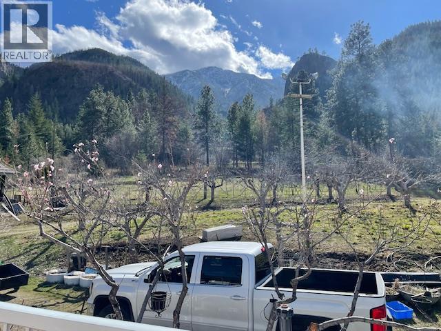 1609 Trans Canada Highway, Lytton, British Columbia  V0K 1Z0 - Photo 2 - 10381947