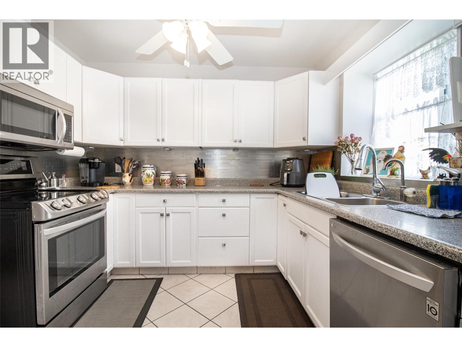 1874 Parkview Crescent Unit# 25, Kelowna, British Columbia  V1X 7G6 - Photo 11 - 10381920