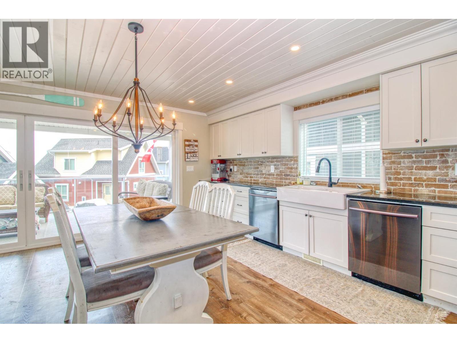 6746 Marbella Loop Unit# 304, Kelowna, British Columbia  V1Z 3R8 - Photo 8 - 10381875