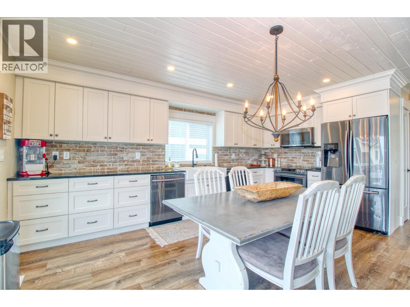 6746 Marbella Loop Unit# 304, Kelowna, British Columbia  V1Z 3R8 - Photo 9 - 10381875