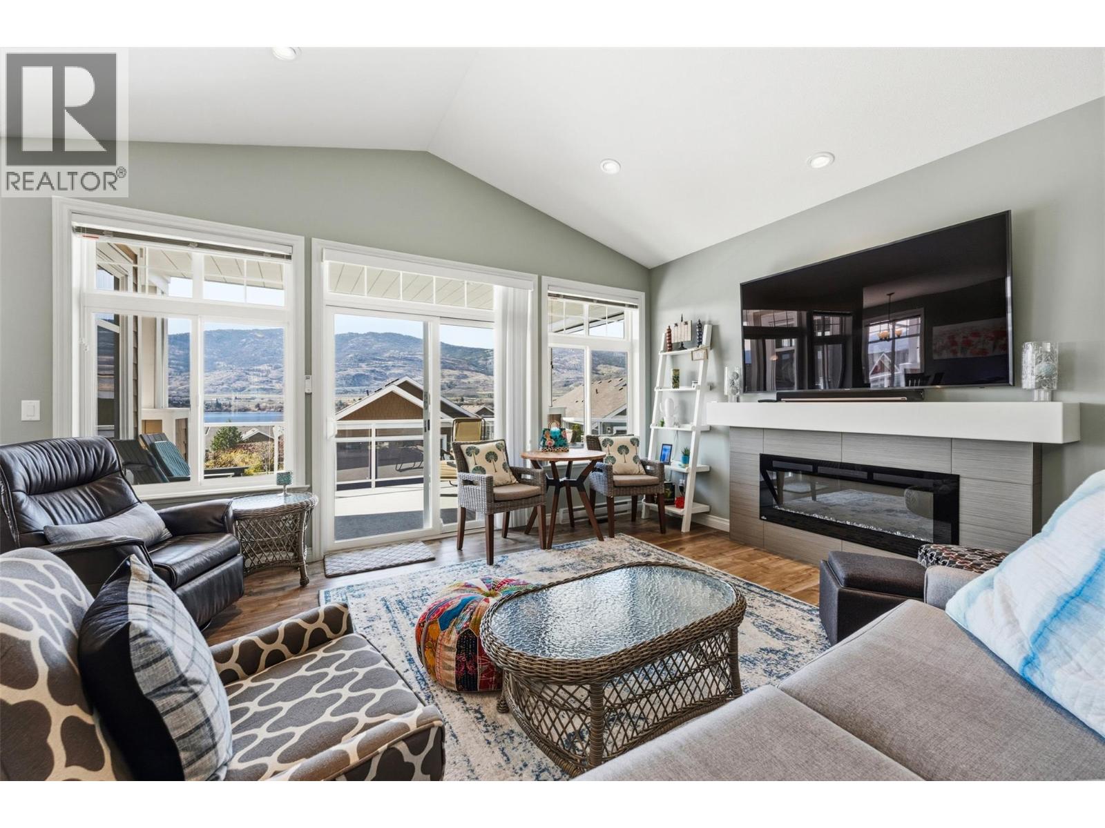 2450 Radio Tower Road Unit# 199, Oliver, British Columbia  V0H 1T1 - Photo 3 - 10381106