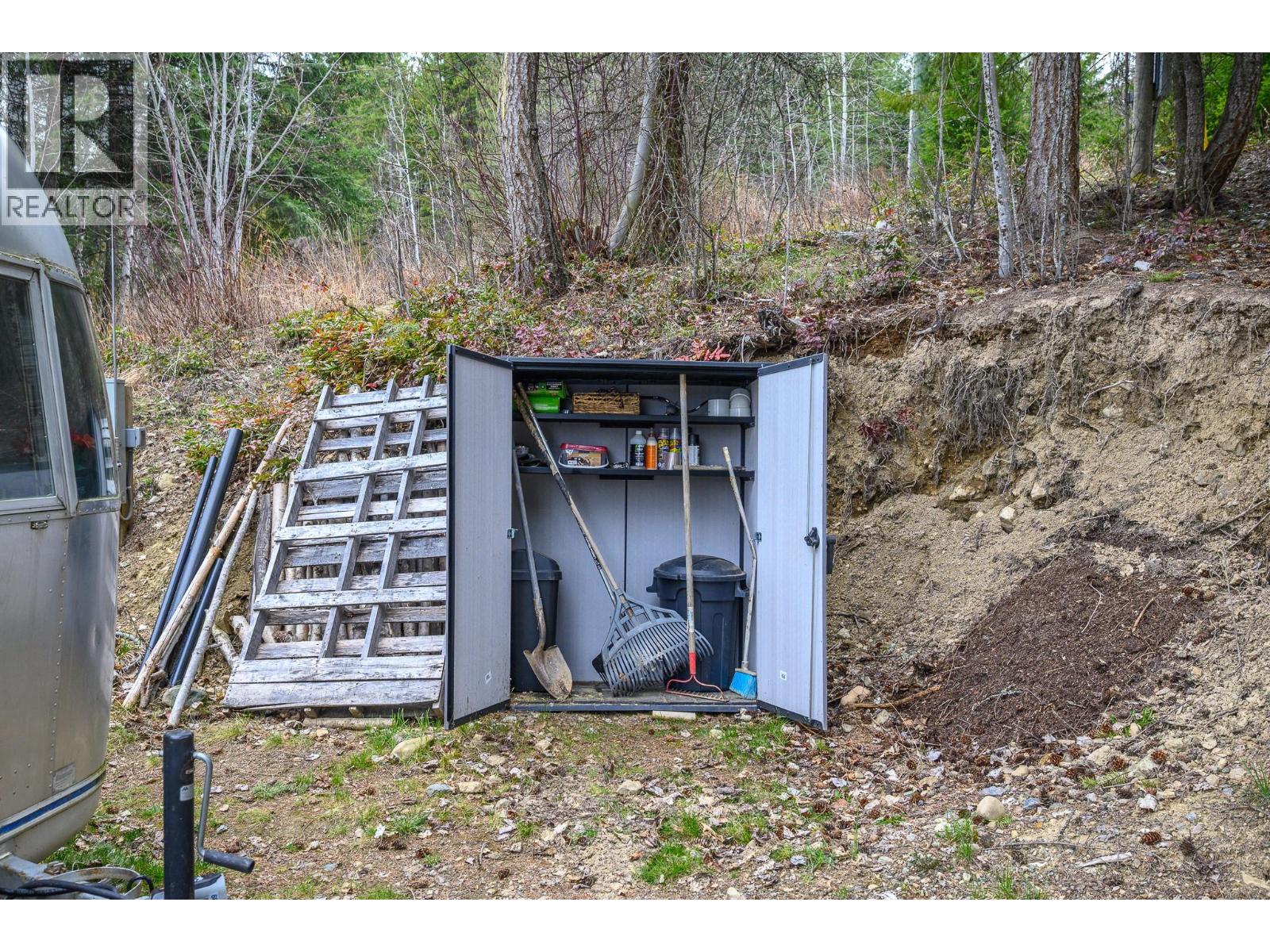 6474 Deer Run Road Lot# 11, Magna Bay, British Columbia  V0E 1M7 - Photo 31 - 10381218