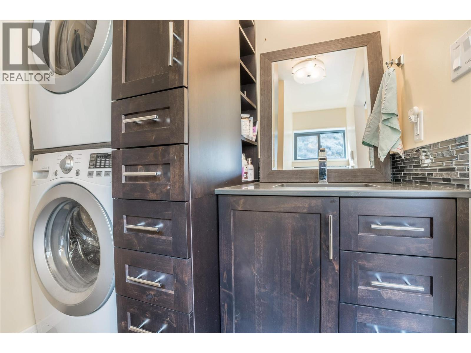 19279 Lakeshore Drive N, Summerland, British Columbia  V0H 1Z6 - Photo 12 - 10381953