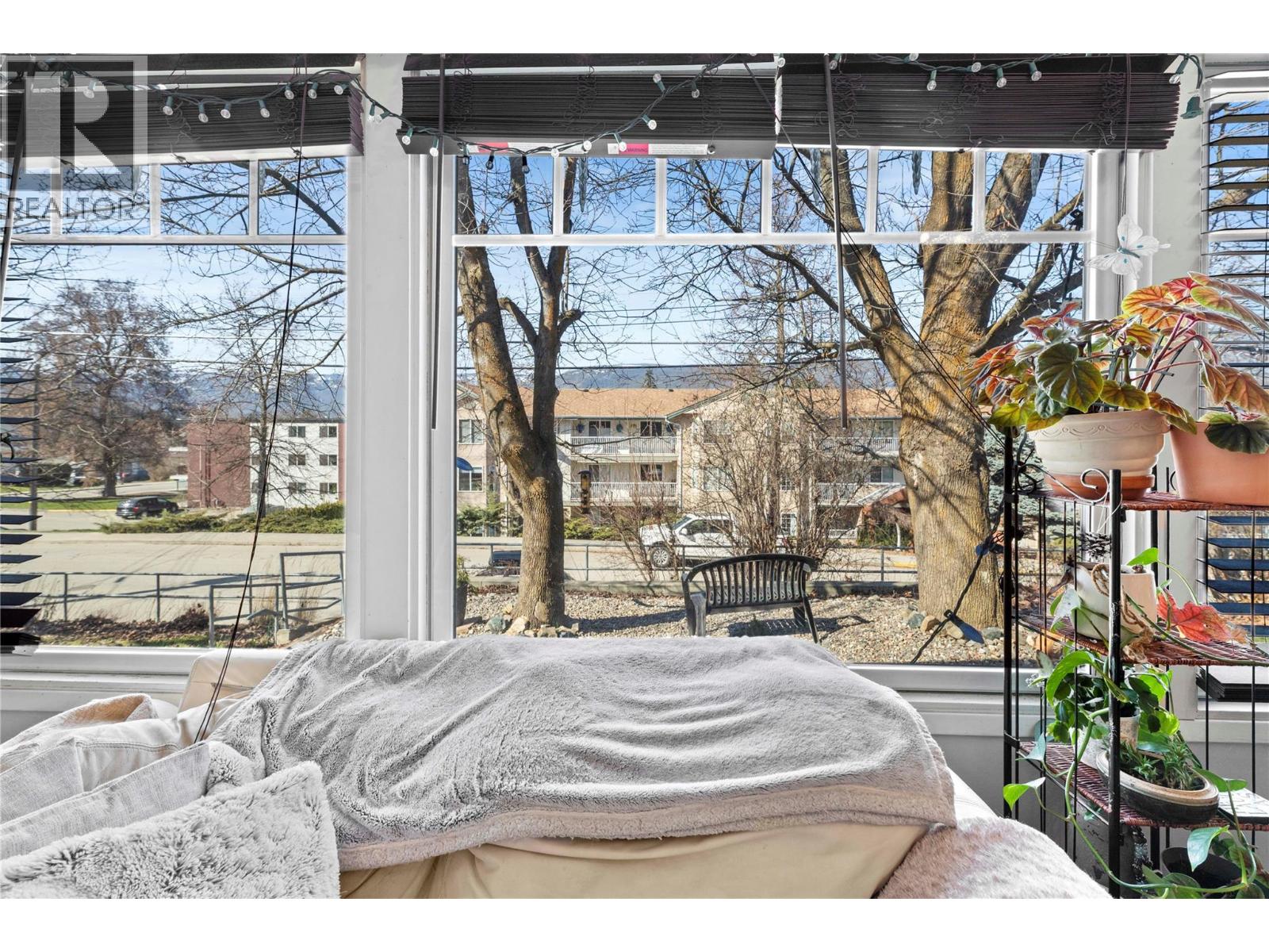 330 6 Street, Salmon Arm, British Columbia  V1E 4E8 - Photo 10 - 10381880