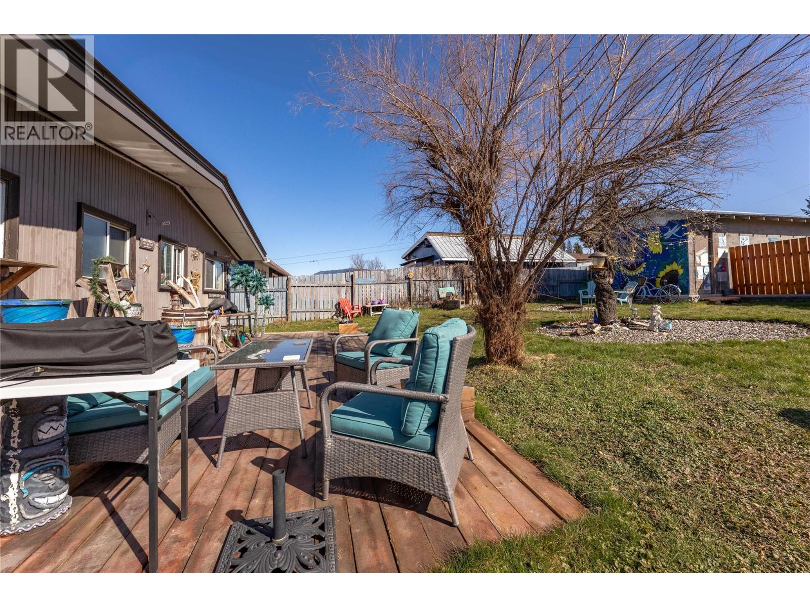 330 6 Street, Salmon Arm, British Columbia  V1E 4E8 - Photo 23 - 10381880