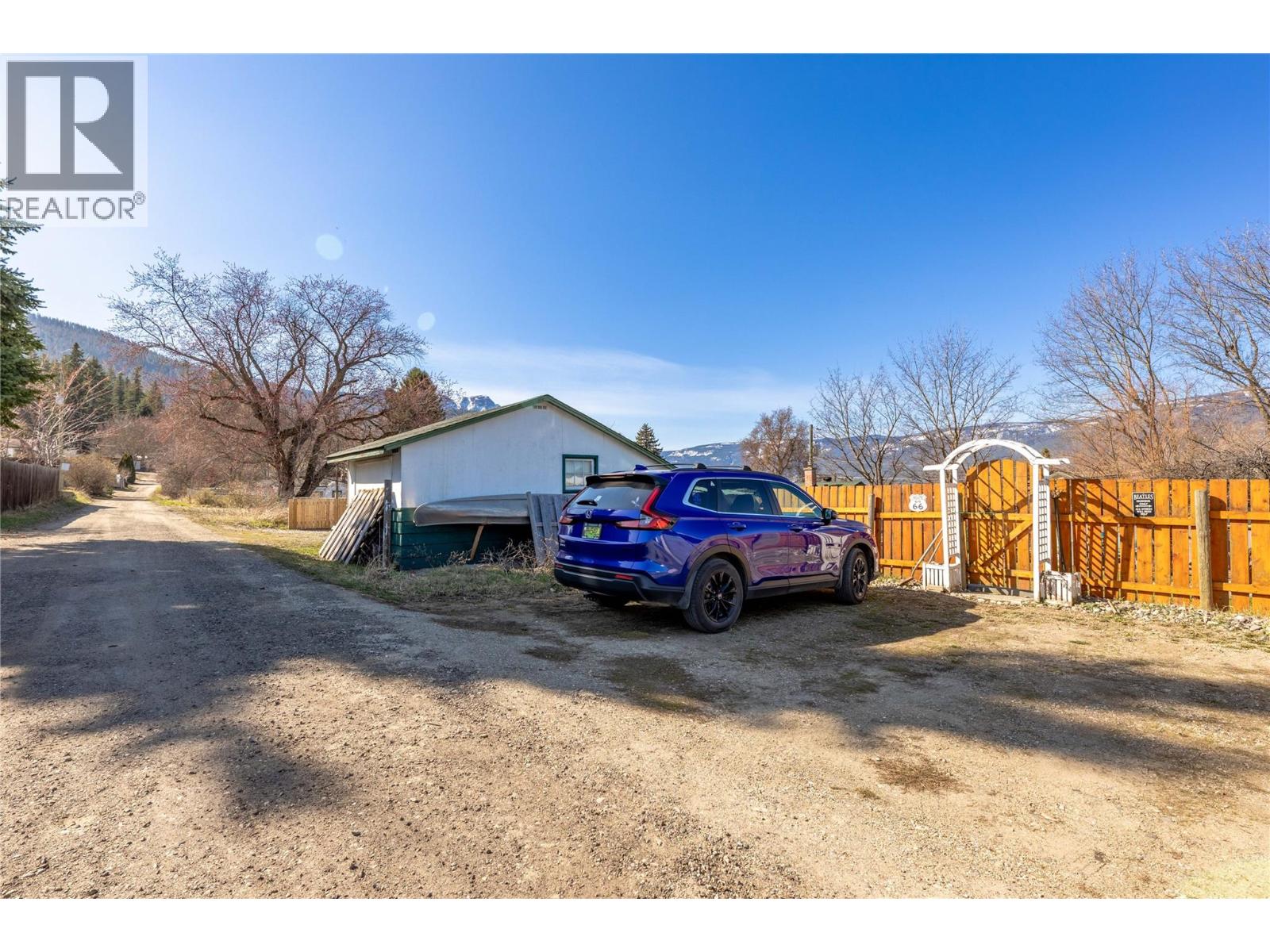 330 6 Street, Salmon Arm, British Columbia  V1E 4E8 - Photo 27 - 10381880