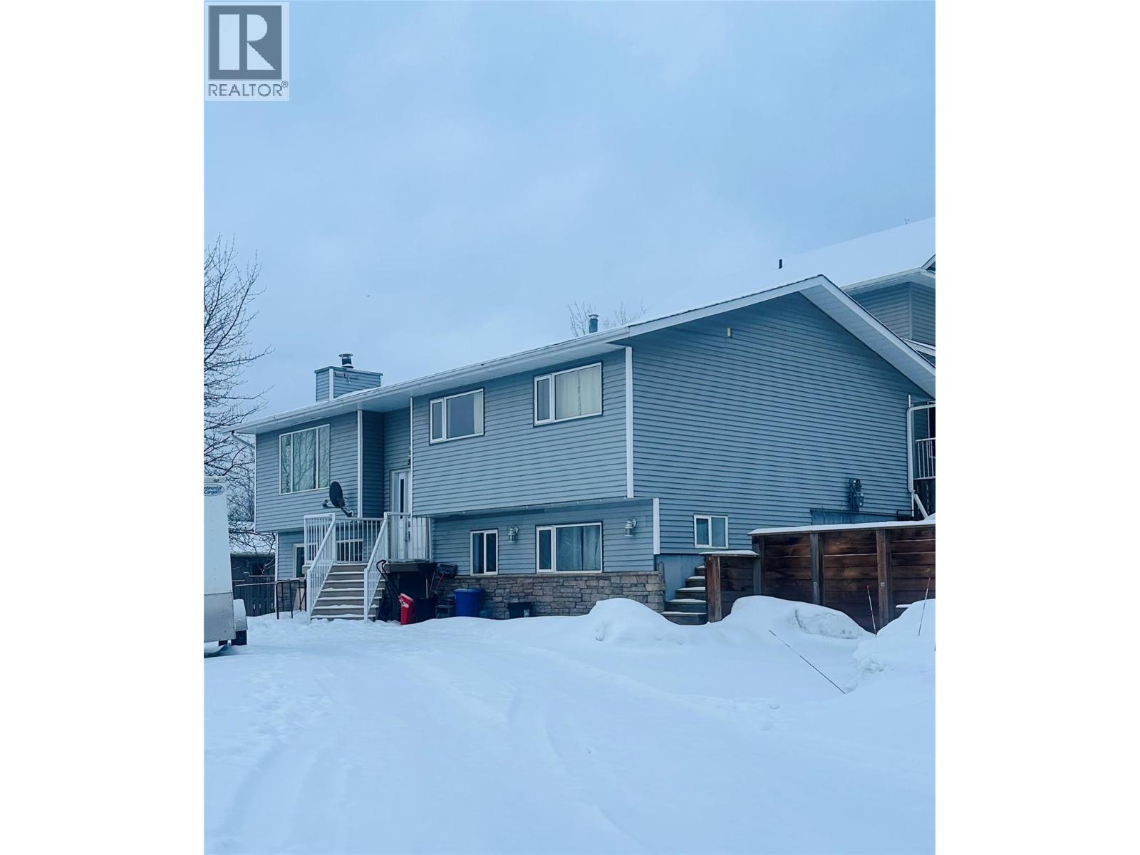 5301 44a Avenue Nw, Chetwynd, British Columbia  V0C 1J0 - Photo 1 - 10381965