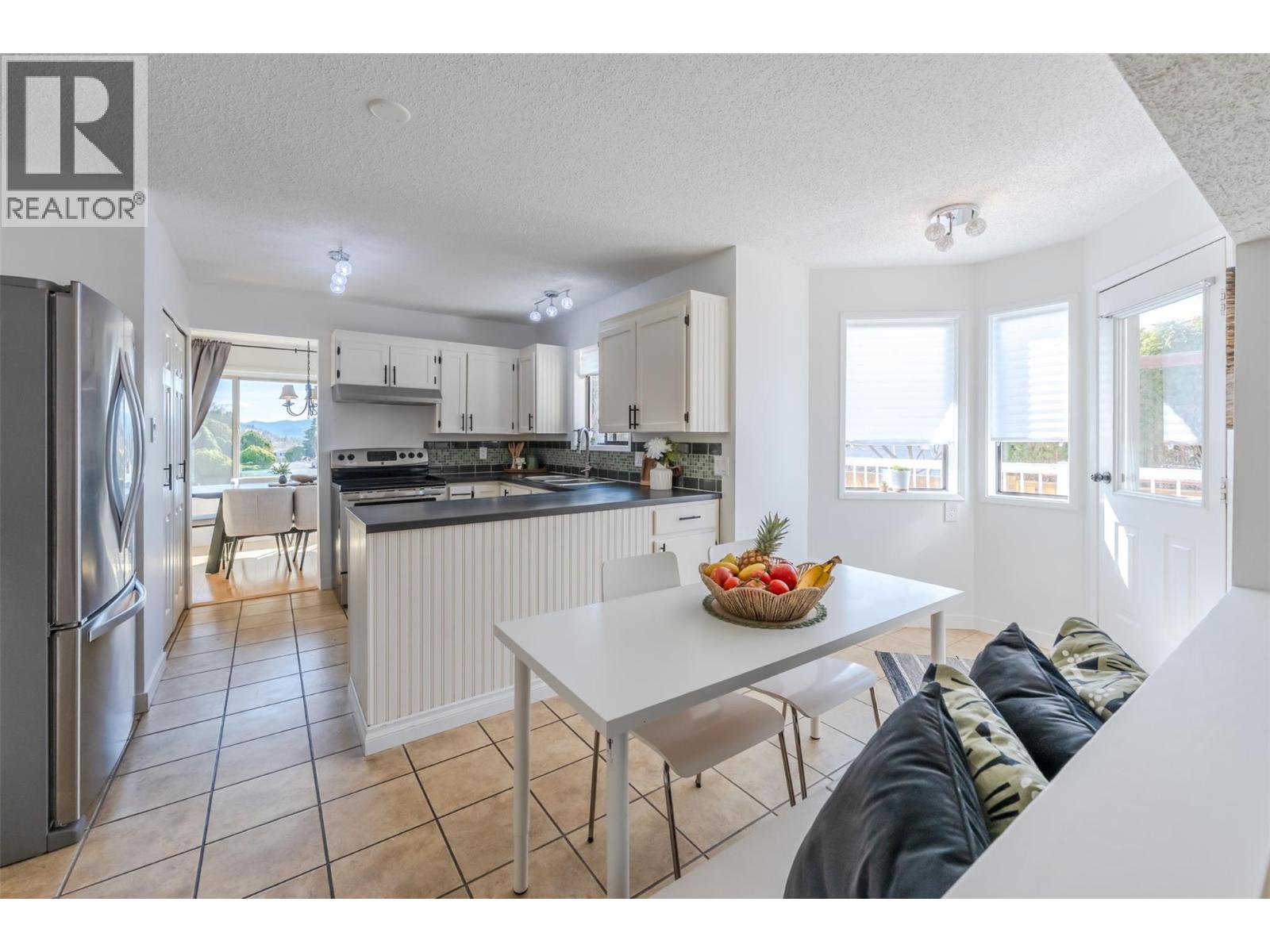 144 Adamson Place, Penticton, British Columbia  V2A 7R9 - Photo 11 - 10381924