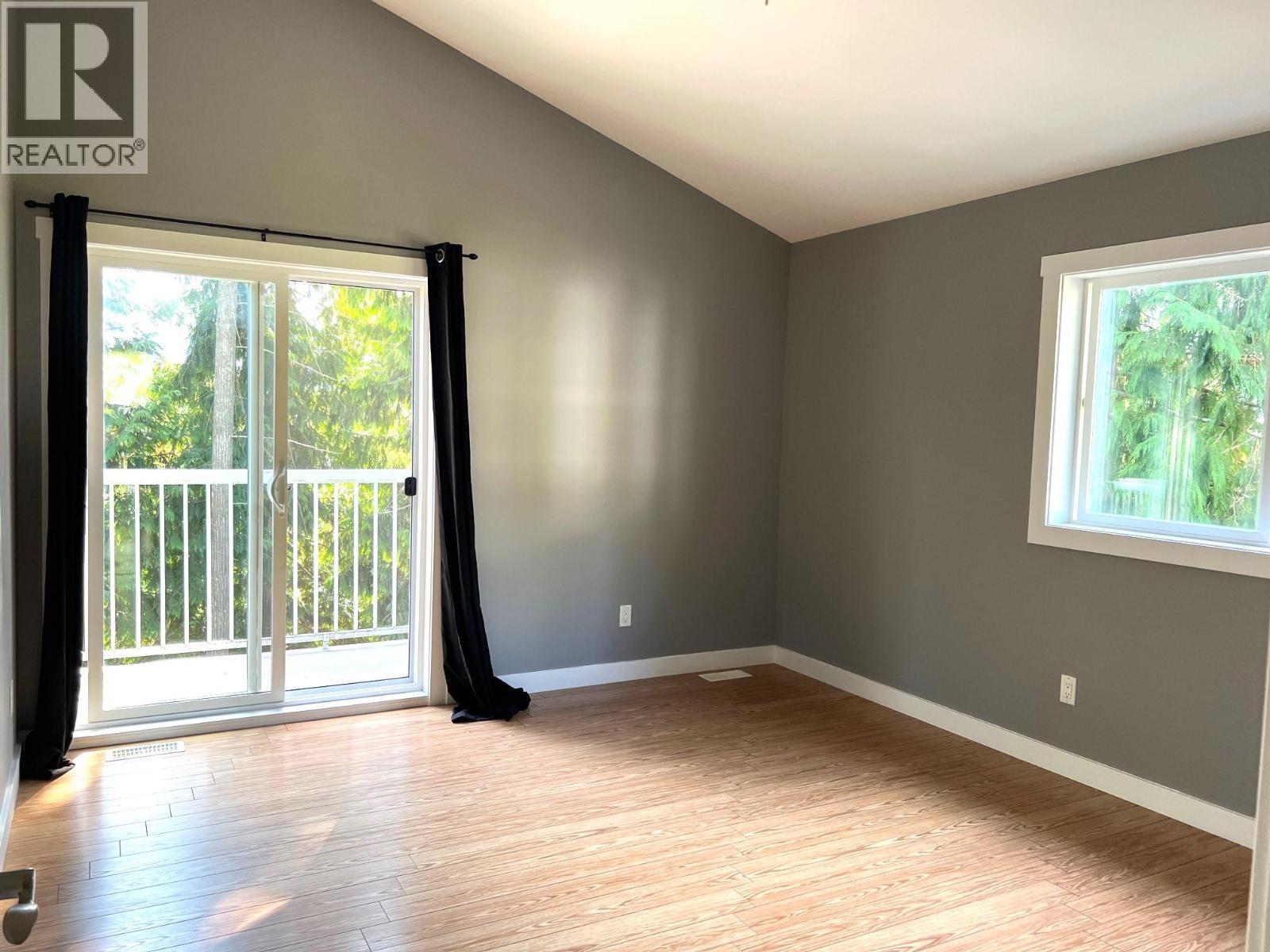 7461 Stampede Trail, Anglemont, British Columbia  V0E 1M8 - Photo 16 - 10381567