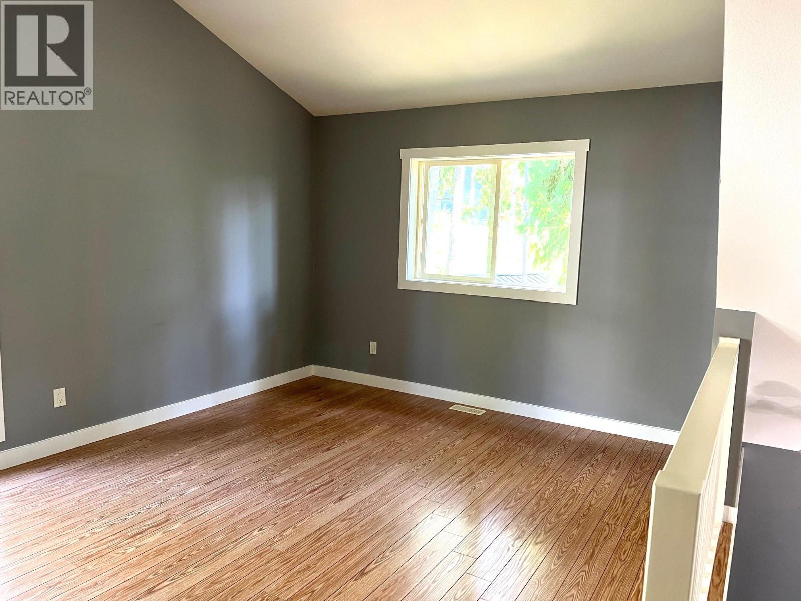 7461 Stampede Trail, Anglemont, British Columbia  V0E 1M8 - Photo 23 - 10381567