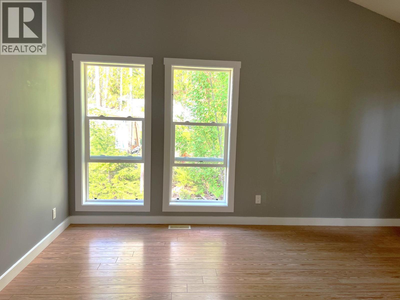 7461 Stampede Trail, Anglemont, British Columbia  V0E 1M8 - Photo 24 - 10381567