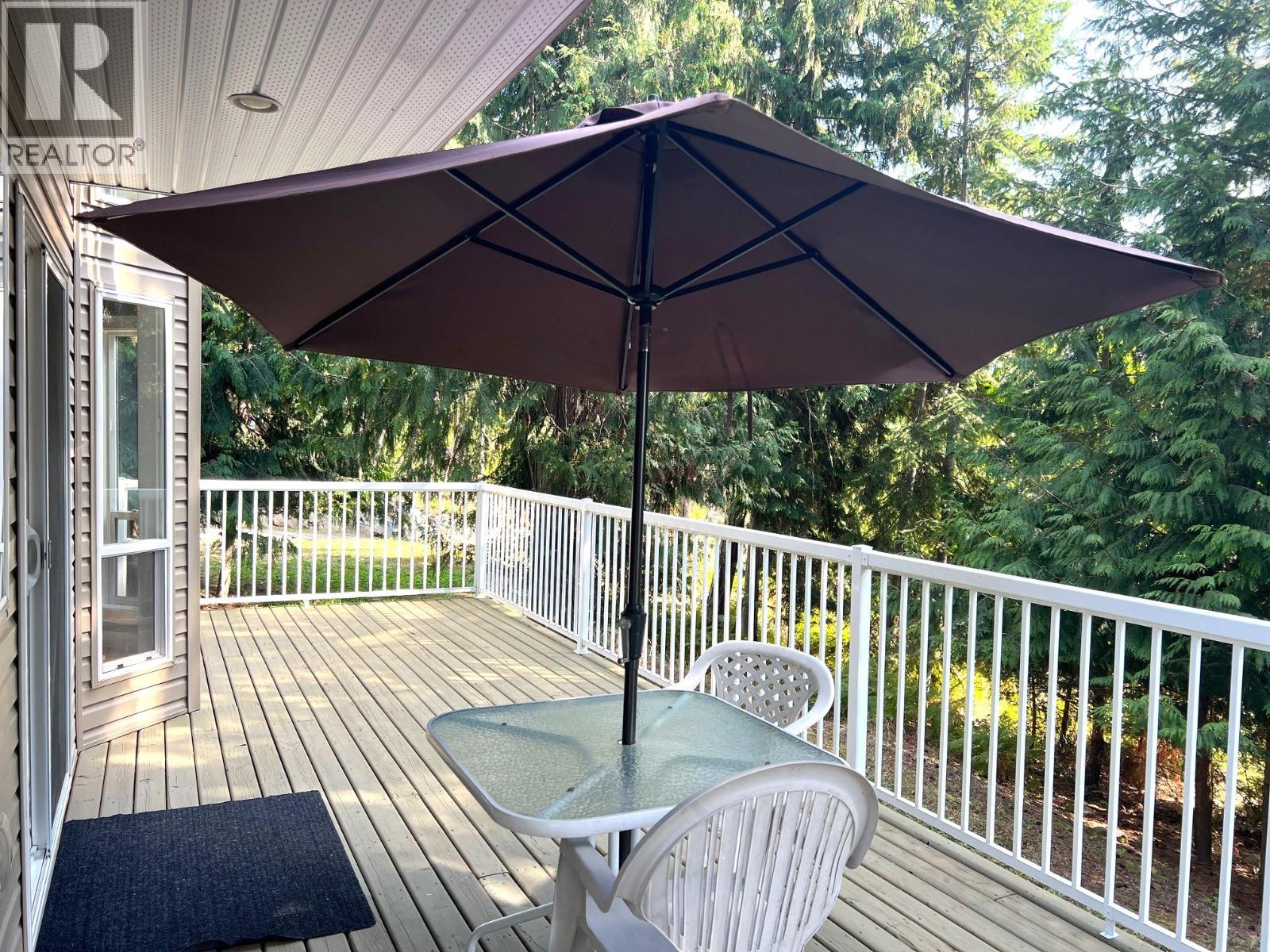 7461 Stampede Trail, Anglemont, British Columbia  V0E 1M8 - Photo 27 - 10381567