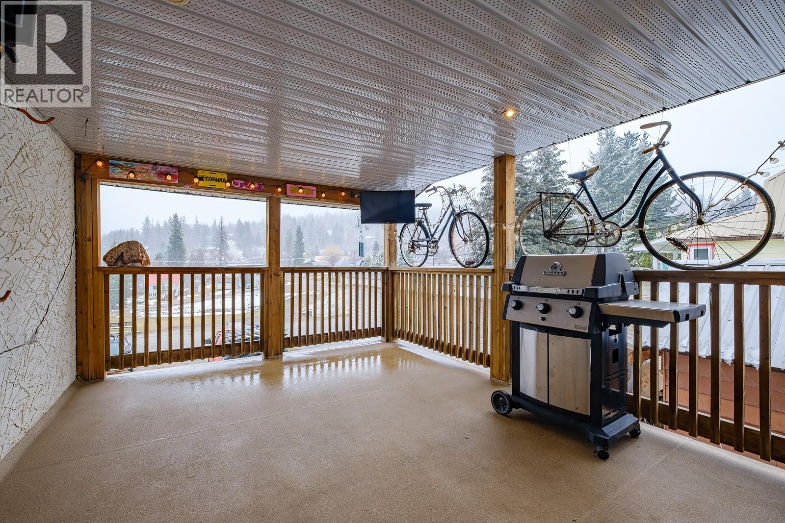 1730 Kootenay Avenue, Rossland, British Columbia  V0G 1Y0 - Photo 21 - 10380318