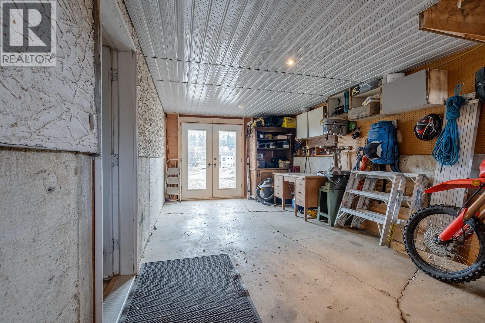 1730 Kootenay Avenue, Rossland, British Columbia  V0G 1Y0 - Photo 26 - 10380318