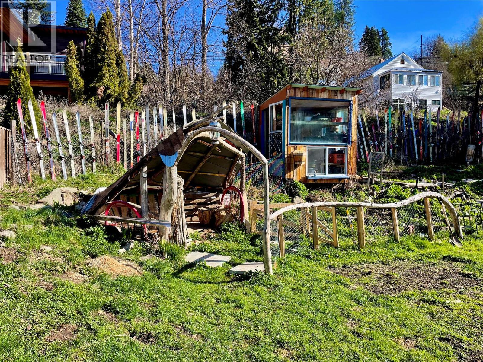 1730 Kootenay Avenue, Rossland, British Columbia  V0G 1Y0 - Photo 42 - 10380318