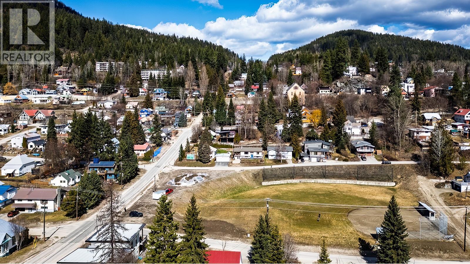1730 Kootenay Avenue, Rossland, British Columbia  V0G 1Y0 - Photo 44 - 10380318