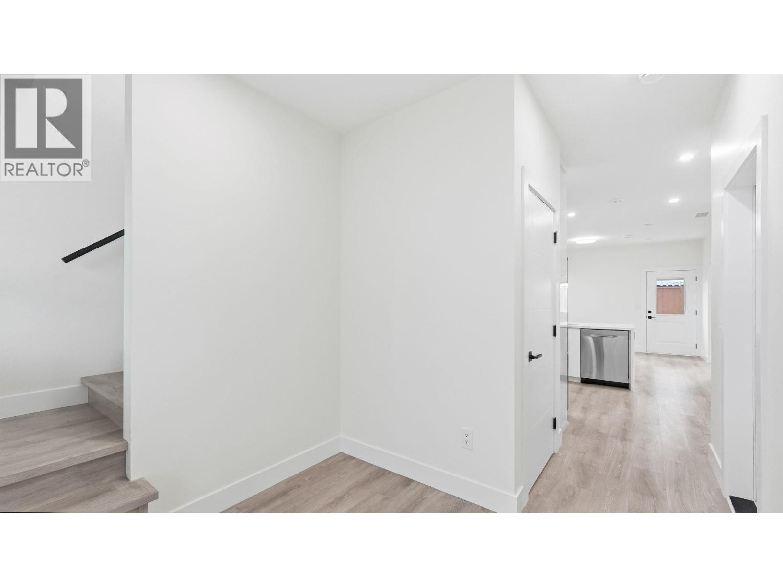 1224 Gaggin Road Unit# 3, Kelowna, British Columbia  V1X 1V2 - Photo 6 - 10381968