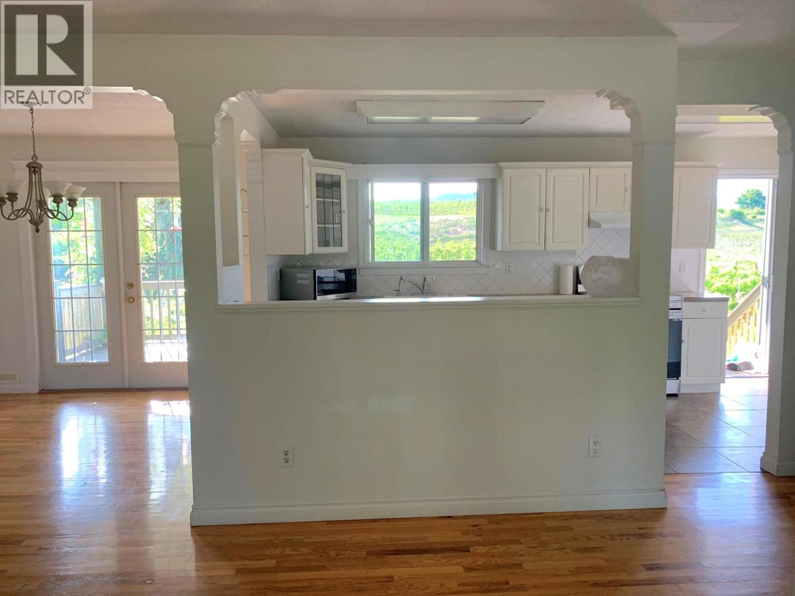 2662 Longhill Road, Kelowna, British Columbia  V1V 2G5 - Photo 19 - 10381696