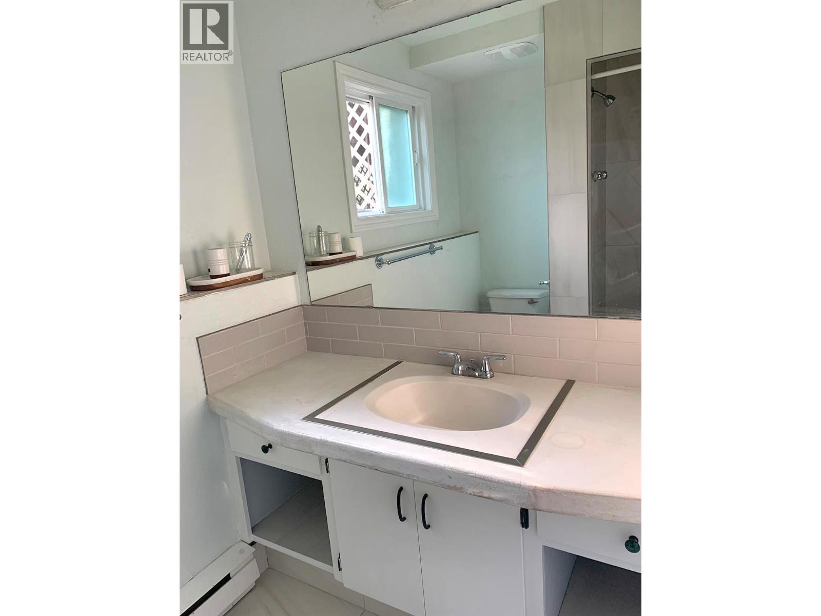 2662 Longhill Road, Kelowna, British Columbia  V1V 2G5 - Photo 33 - 10381696