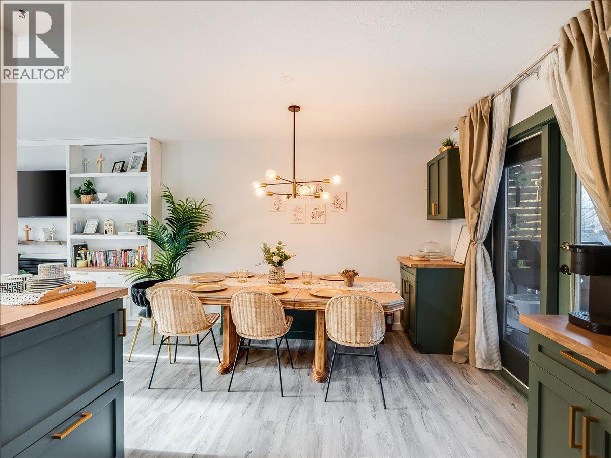 1359 Grosvenor Place, Castlegar, British Columbia  V1N 3X8 - Photo 16 - 10381970