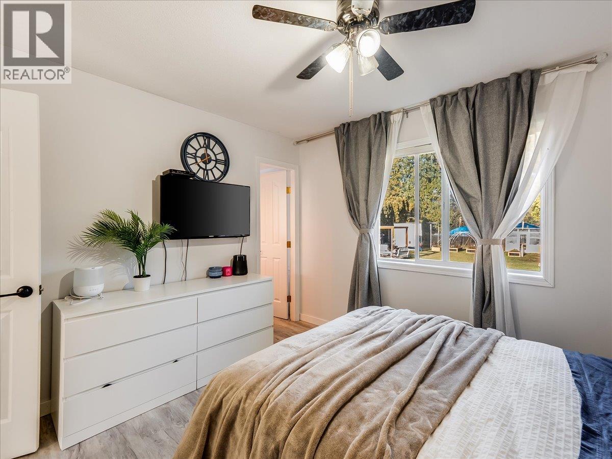 1359 Grosvenor Place, Castlegar, British Columbia  V1N 3X8 - Photo 23 - 10381970