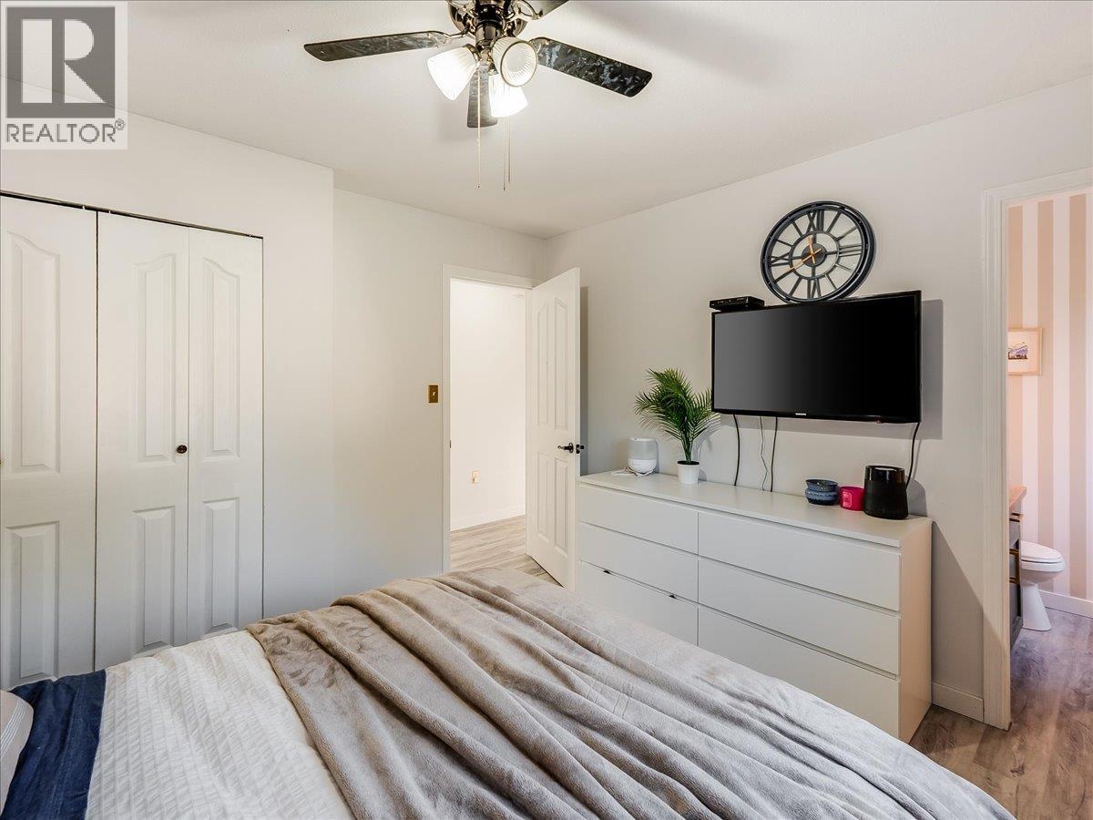 1359 Grosvenor Place, Castlegar, British Columbia  V1N 3X8 - Photo 24 - 10381970