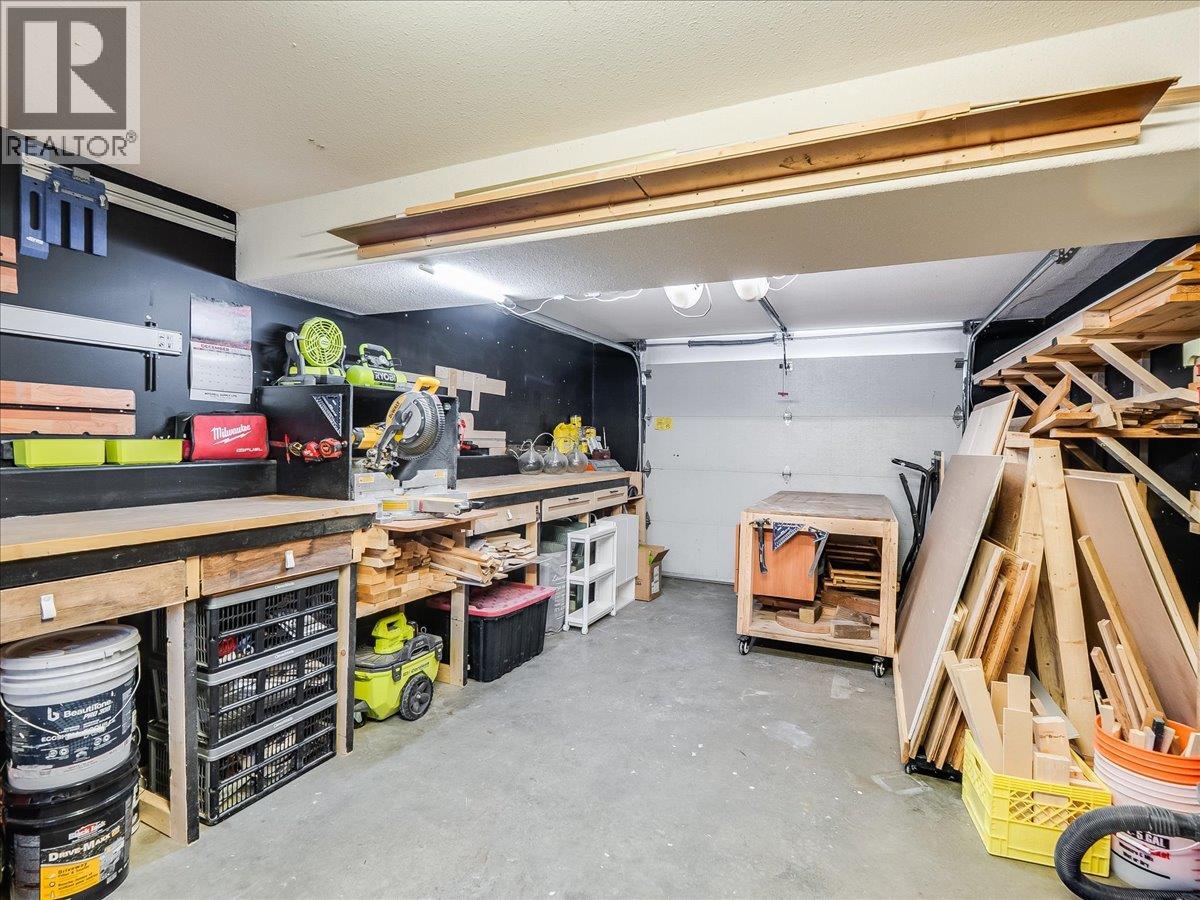 1359 Grosvenor Place, Castlegar, British Columbia  V1N 3X8 - Photo 39 - 10381970