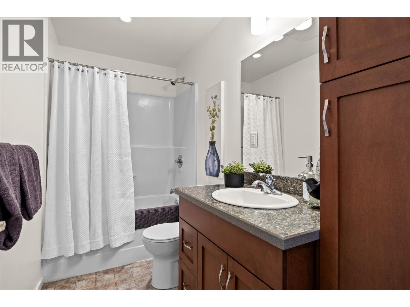 429 St. Paul Street Unit# 402, Kamloops, British Columbia  V2C 2J7 - Photo 15 - 10381842