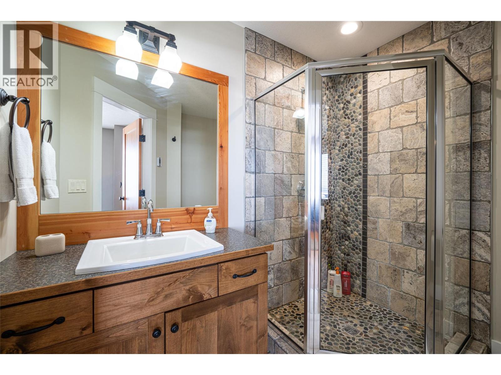 9826 Cathedral Drive, Silver Star, British Columbia  V1B 3M1 - Photo 26 - 10381284