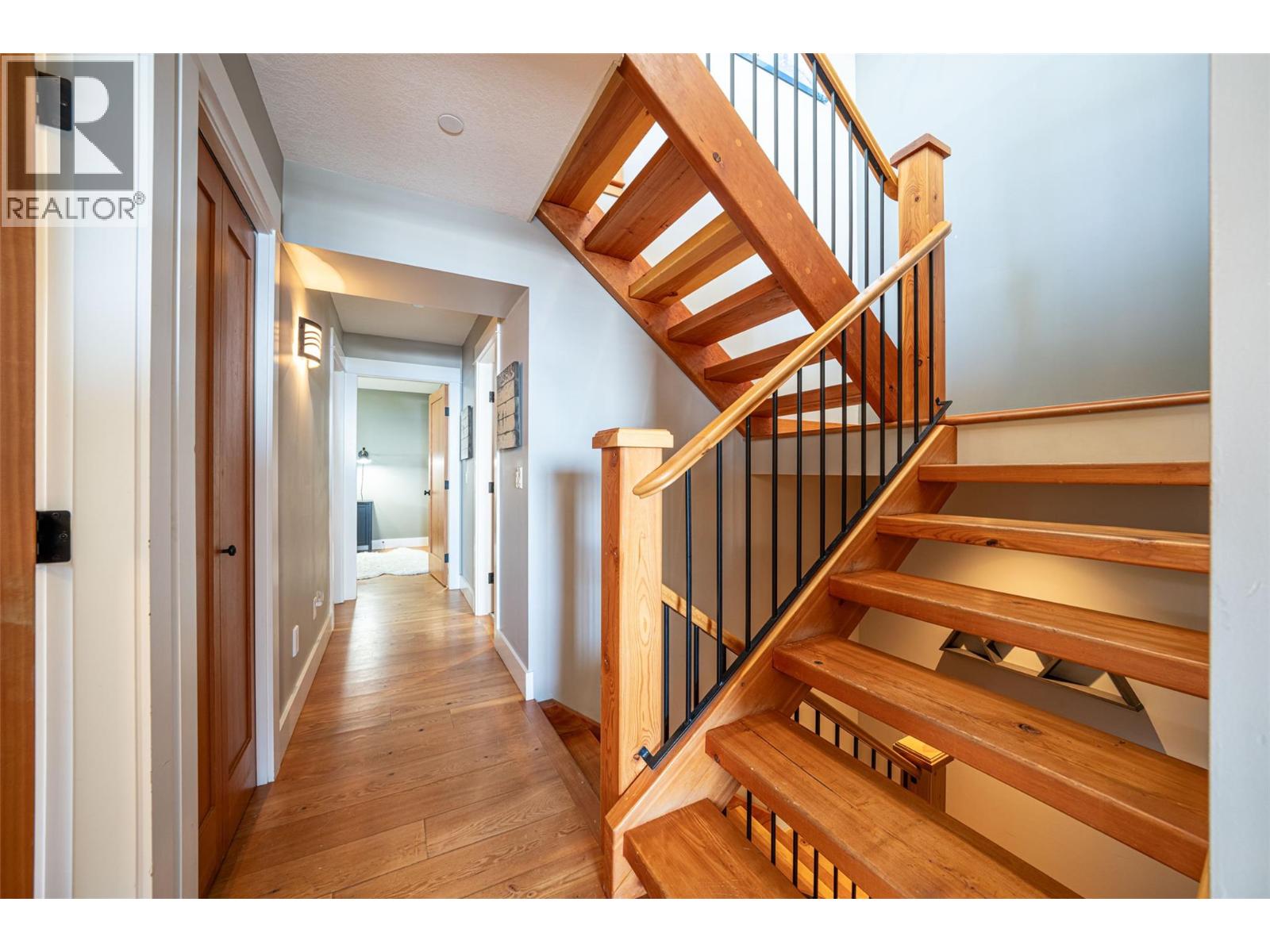 9826 Cathedral Drive, Silver Star, British Columbia  V1B 3M1 - Photo 27 - 10381284