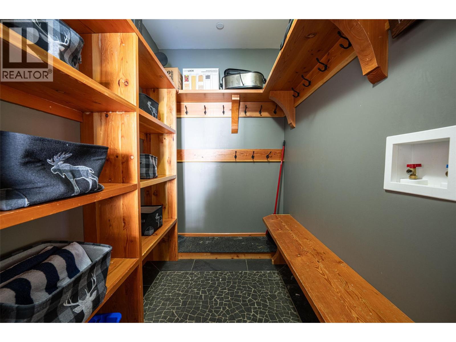 9826 Cathedral Drive, Silver Star, British Columbia  V1B 3M1 - Photo 62 - 10381284