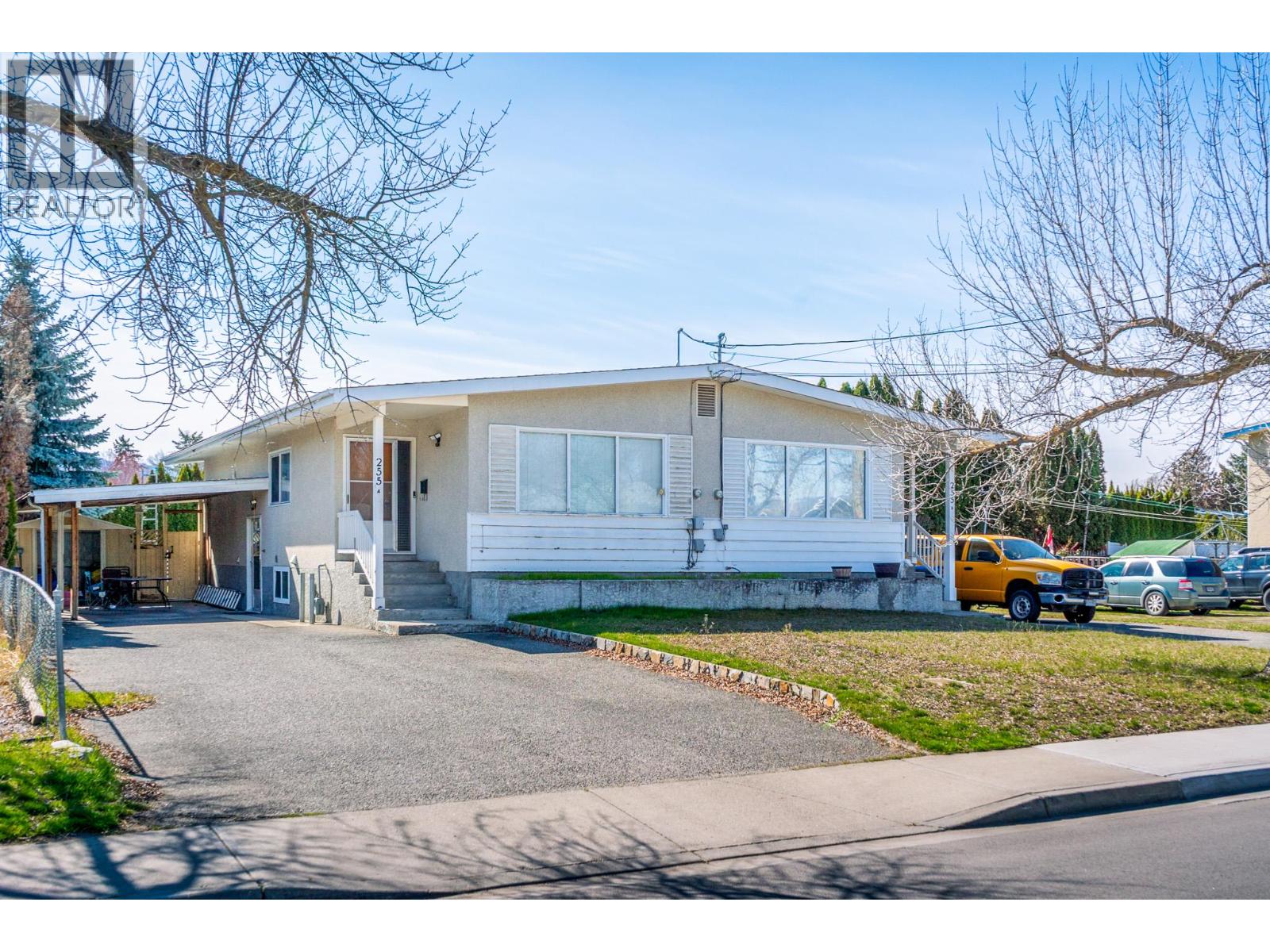 255 Holbrook Road W, Kelowna, British Columbia  V1X 1S1 - Photo 2 - 10380071