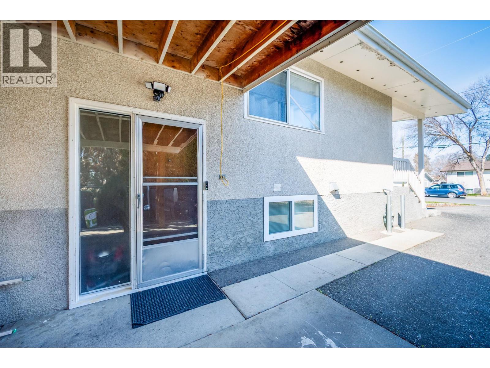 255 Holbrook Road W, Kelowna, British Columbia  V1X 1S1 - Photo 5 - 10380071