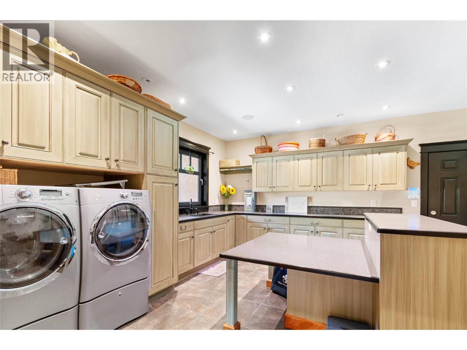 1788 Alba Road, Okanagan Falls, British Columbia  V0H 1R2 - Photo 5 - 10379435