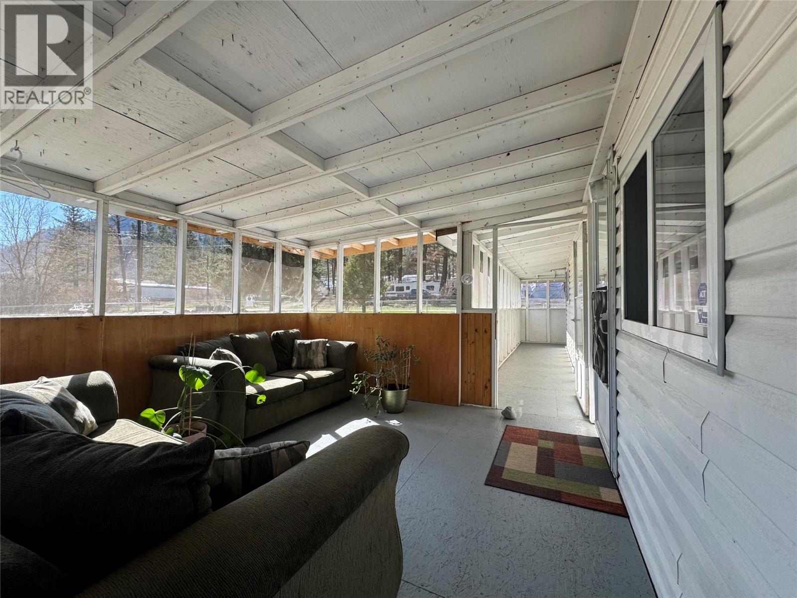 1483 Main Street, Olalla, British Columbia  V0X 1N6 - Photo 6 - 10381984