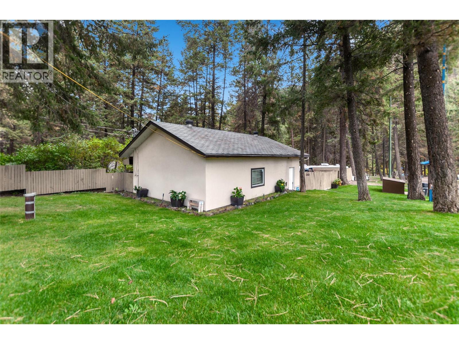 6165 Highway 3, Hedley, British Columbia  V0X 1K0 - Photo 19 - 10381885