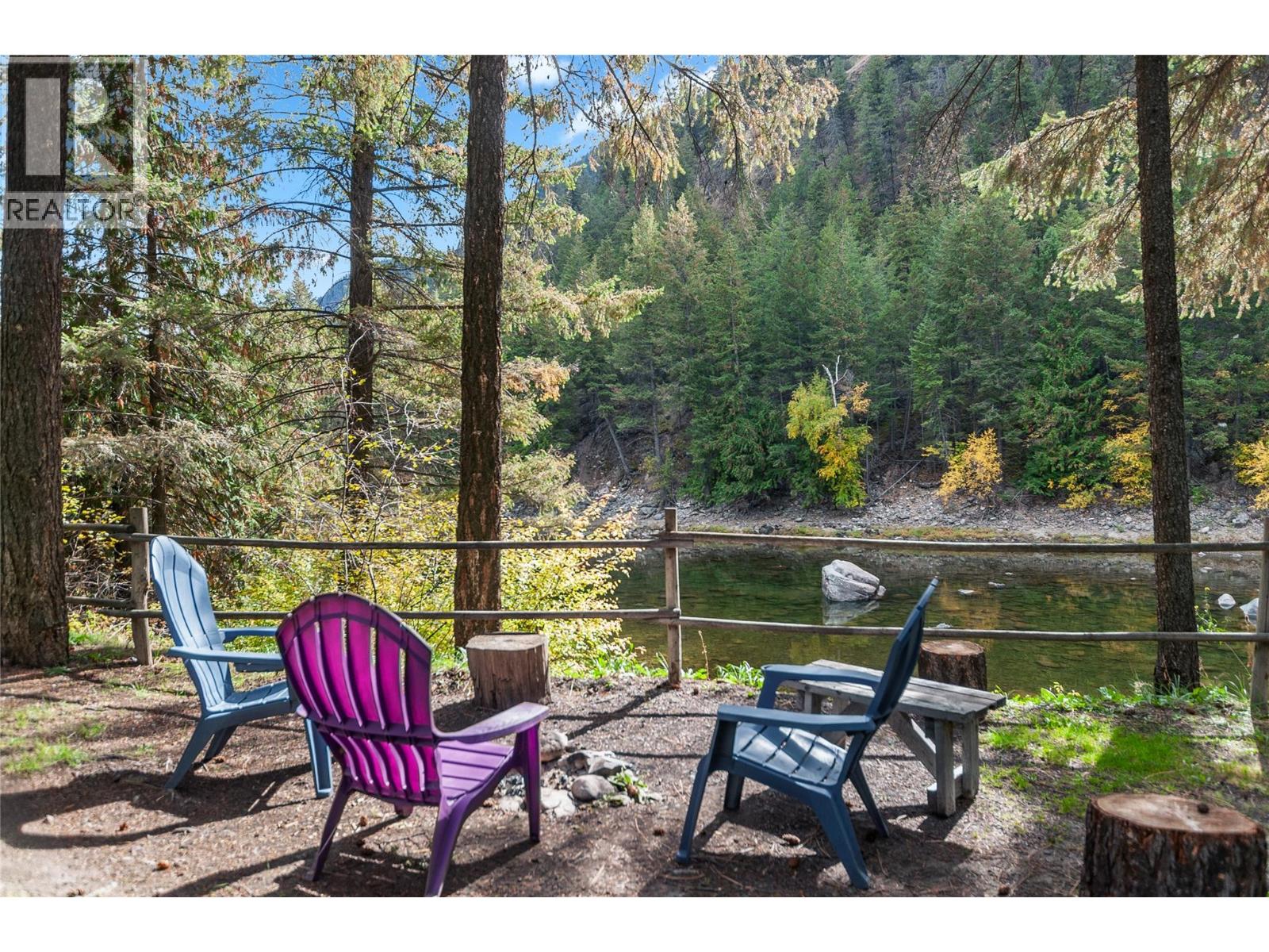 6165 Highway 3, Hedley, British Columbia  V0X 1K0 - Photo 15 - 10381870