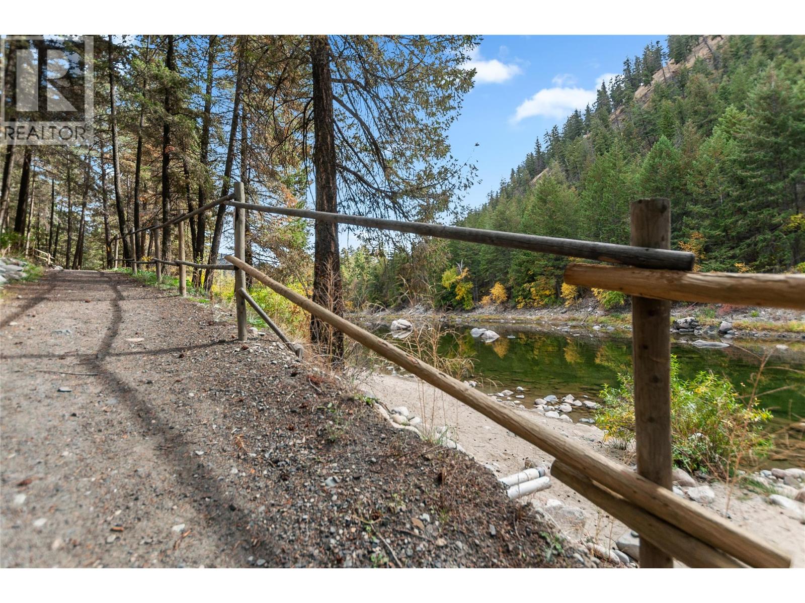 6165 Highway 3, Hedley, British Columbia  V0X 1K0 - Photo 17 - 10381870